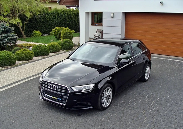 Audi A3 cena 68990 przebieg: 166000, rok produkcji 2019 z Zawiercie małe 379